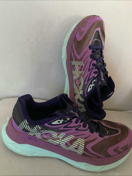 Hoka Shoes - Women’s HOKA Tecton X2 size 8